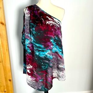 Bisou Bisou Size XL One Gathered Shoulder  Tunic